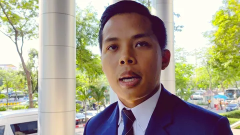 สมยศ-ไผ่ ให้ทนายยื่นคำร้องศาลขอปล่อยตัวชั่วคราว ลุ้นผลคำสั่งช่วงบ่าย