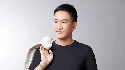 “แพท” หล่อละมุน ใส่สูทเนี้ยบถ่ายแบบครั้งแรกในรอบ 17 ปี หัวใจยังไม่คิดเรื่องมีครอบครัว