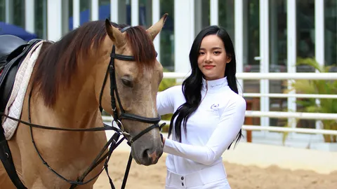 “วาววา” พักรบหลบมาพักผ่อนกับคนรักขี่ม้า สวยๆเท่ๆ