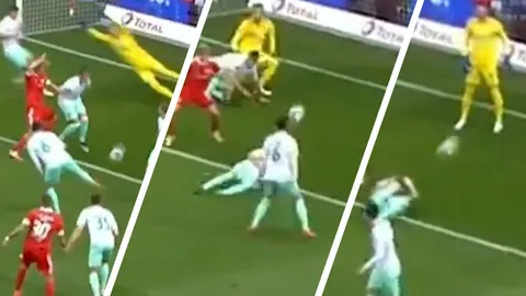 เหมือนโกรธกัน "กองหลังเบรเมน" โดนเตะอัด 3 ครั้งติด-โซเชียลเทียบคลิปในตำนาน (คลิป)