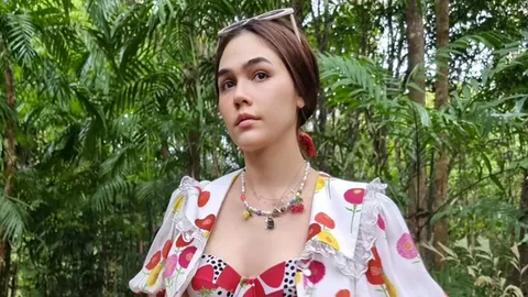 กราบหุ่นแม่ "ชมพู่ อารยา" โพสต์ภาพชุดว่ายน้ำ เห็นแล้วเลือดกำเดาแทบพุ่ง