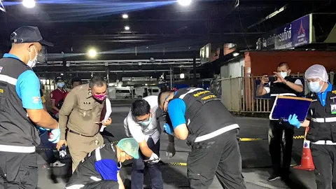 ถูกเย้ยเสียไฮโล บานปลายถึงฆ่ากัน หนุ่มรถตู้แทง "คู่ปรับ" ร่วมวง