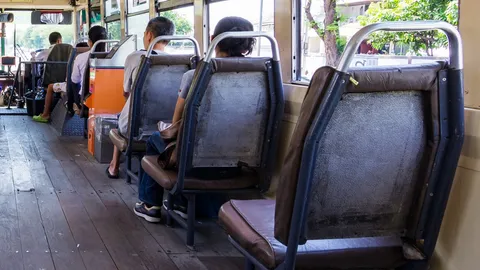 ขสมก. พบพนักงานเก็บค่าโดยสาร ติดโควิด-19 พร้อมครอบครัวรวดเดียว 7 คน