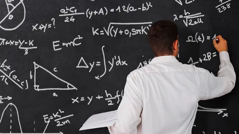 แจงเลิกจ้างครูวิทย์-คณิต 1,964 คน แจ้งก่อนหมดสัญญา 7 เดือนเพื่อเตรียมตัวล่วงหน้า