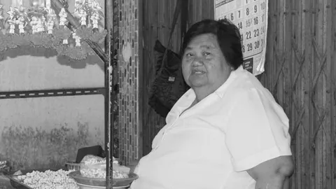 อาลัย "แม่หนิง" แม่ ดร.เป็ด เหยื่อคดีแพรวา 9 ศพ เสียชีวิตแล้ว