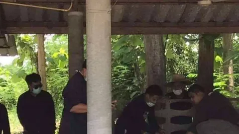 งานศพสยอง พลุระเบิดกลางป่าช้าลำปาง เศษเหล็กพุ่งปักคอแขกที่มางานตาย 1 ศพ