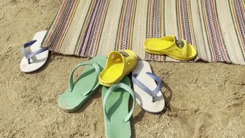 ปิดเทอมเด็กยโสธร ชวนกันงมหอยลำน้ำชี เจอน้ำลึกหมดแรงจมดับ 3 ศพต่อหน้าพ่อ