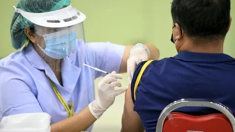 รัฐกระจายวัคซีน 3 รูปแบบ ส่วนวอล์กอินขอประชาชนติดตามความพร้อมของจังหวัด