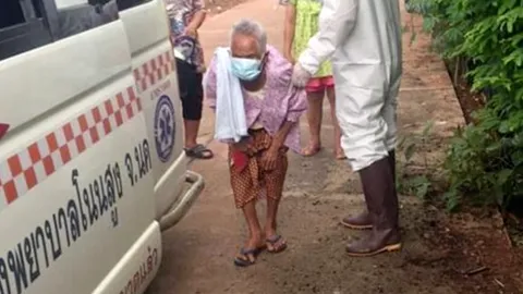 หายแล้ว ยายวัย 87 ปี ชาวโคราชติดโควิดจากลูกสาว กลับบ้านเดินปร๋อ