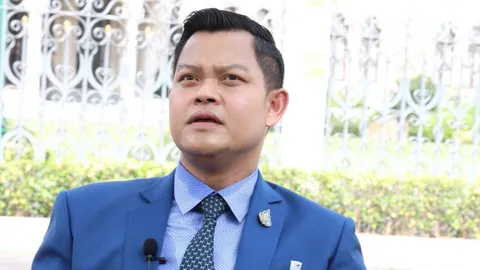 “ธนกร” วอนหยุดปั่นกระแส “ยุบสภา-นายกฯลาออก” อัด “พิธา” โจมตี “บิ๊กตู่”