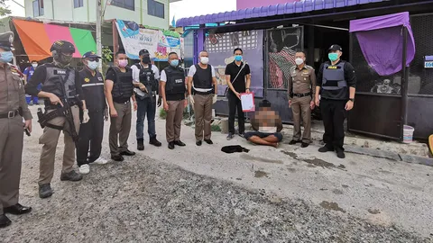 รวบคนร้ายยิงสายตรวจแสมดำ ปะทะชุดจับกุมจนเจ็บ จึงปล่อยตัวประกันแล้วมอบตัว