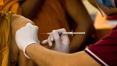 แนะพระสงฆ์ป้องกันไข้หวัดใหญ่-ย้ำฉีดวัคซีนทุกปี