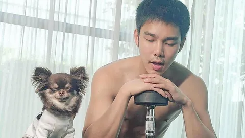เอ๊ะยังไง “บูม กิตตน์ก้อง” โพสต์ภาพคู่น้องหมามากกว่า “กีฟ” แฟนสาว