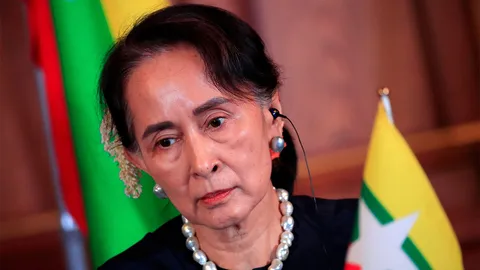 ผู้บัญชาการทหารสูงสุดเมียนมาเผยอองซาน ซูจียังสบายดี