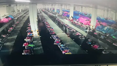 คลัสเตอร์แคลคอมพ์ติดโควิดอีก 215 ราย ยันเตียงสนามมีพอ เร่งส่งเข้ารักษา