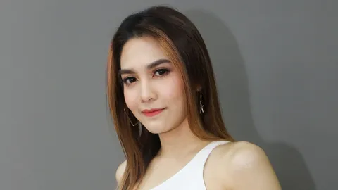 โควิดเป็นเหตุ "พั้นช์ วรกาญจน์" จับธุรกิจขายน้ำส้มยอดปัง สร้างอาชีพ-รายได้ให้ครอบครัว