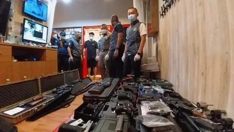 ปืนเพียบ 