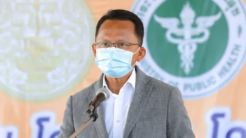 รมว.ยุติธรรม ลุยฉีดวัคซีนผู้ต้องขัง สั่ง ผบ.เรือนจำ ลดความแออัดคุก