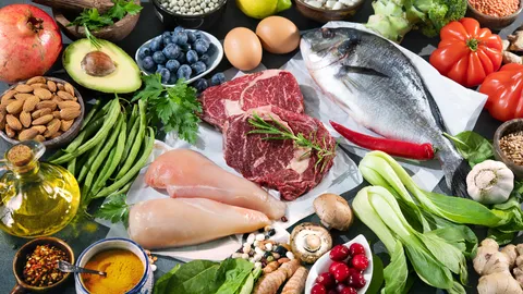 รู้จัก "อาหาร 5 หมู่" มีประโยชน์อย่างไร กินไม่ครบได้หรือไม่?