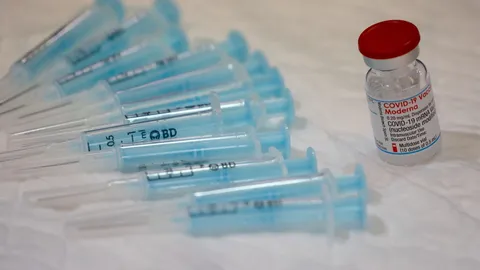 คุก 3 ปี อดีตเภสัชกรสหรัฐฯ จงใจทำลายวัคซีนต้านโควิด