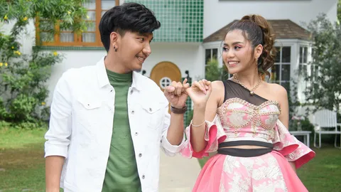 สาวอีสาน "ธัญญ่า อาร์สยาม" ปะทะ "ป๊อก วง ZEED" ร็อกแดนใต้ ผ่านเพลงดังในอดีต "โธ่เอ๊ย"