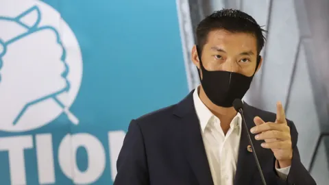 "ธนาธร" ขอพลังประชาชน เข้าคนละชื่อ แก้รัฐธรรมนูญ รื้อระบอบประยุทธ์