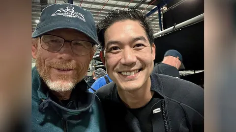 ผู้กำกับหนังชื่อดัง รอน ฮาเวิร์ด ชื่นชม เวียร์ เป็นนักแสดงมากฝีมือ