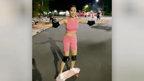 น้ำเพชร เคลียร์เล่นเซิร์ฟสเกตไม่ใส่หน้ากาก บอกคนภูเก็ตฉีดวัคซีนเกือบหมดแล้ว