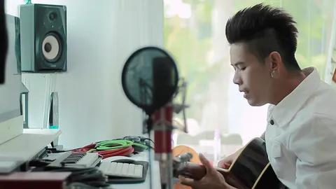 "ต้อง คาราเมล" เติมพลังบวกผ่านเสียงเพลง ส่ง "พิมพ์ใจ" ประเดิมค่ายพีเพอร์เพลย์