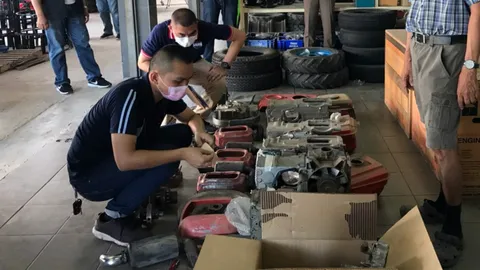 ชาวนาติด GPS จับโจรขโมยรถไถ เจอซุกใน หจก.ขายอะไหล่ 6 เครื่อง