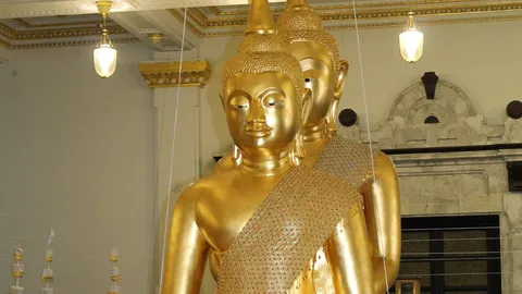 คาถาบูชาหลวงพ่อโสธร มงคลชีวิต สวดแล้วดี แคล้วคลาดปลอดภัย