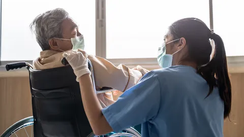 กรมอนามัย ห่วงเนอสซิ่งโฮมดูแลผู้สูงอายุ หากพบติดเชื้อต้องแยกทันที