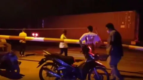 สลด คนงานก่อสร้าง นั่งอึข้างราง ถูกรถไฟขยี้ร่างแหลก-ดับสยอง