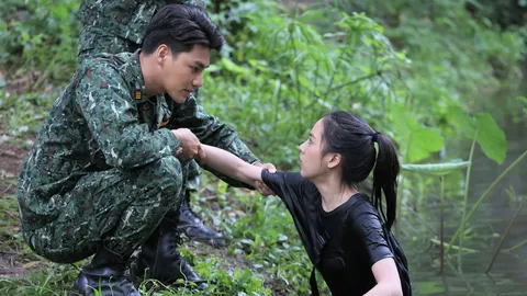 แก่นแก้ว EP.2 "ลูกแก้ว" เจอศึกรอบด้านทั้ง "ศรัณ" และ "แน๊ตตี้" คู่ปรับเก่า