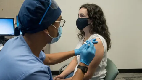 สหรัฐฯ พบความเชื่อมโยง กล้ามเนื้อหัวใจอักเสบหลังฉีดวัคซีน mRNA ในคนหนุ่มสาวกว่าพันราย