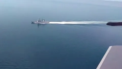 กองทัพเรือรัสเซียอ้างยิงขู่เรือรบอังกฤษ