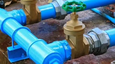 รื้อท่อคู่ขนานมอเตอร์เวย์ วางท่อใหม่ทดแทน-การประปาฯรับรถไฟฟ้า 3 สนามบิน