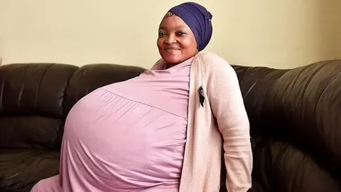 โอละแม่ คุณแม่ลูกแฝด 10 ในแอฟริกาใต้ไม่ได้ท้องจริง กุเรื่องขึ้นเพราะหวังเงิน 