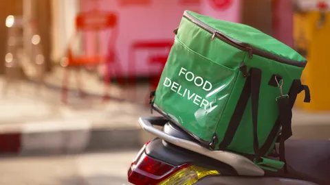 กรมขนส่ง ยกระดับ "รถจักรยานยนต์เดลิเวอรี่" กำหนดข้อปฏิบัติเข้ม ฝ่าฝืนมีโทษปรับ