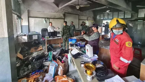 ไฟไหม้ห้องคอมพิวเตอร์ ร.ร.สีหราชเดโชชัย คุมเพลิงได้แล้วเสียหายราว 3 แสน