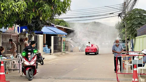 โควิดชลบุรีหนัก สั่งปิดหอพัก-แคมป์คนงานศรีราชา พ่นฆ่าเชื้อตลาดเช้าสัตหีบ