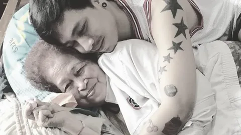 ชมพู่ ก่อนบ่าย โพสต์เศร้า สามีสูญเสียคุณยายวิจิตร แม่เป็ด เชิญยิ้ม 