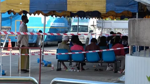 ปัตตานีโควิดลามเอาไม่อยู่ป่วยพุ่ง 237 คน บุคลากรการแพทย์ เริ่มขาดแคลน