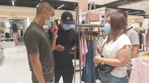 กองปราบจับสาวหนีคดีตุ๋นนำเข้าแบรนด์เนม 17 ล้าน ล็อกตัวคาห้างที่กาญจนบุรี