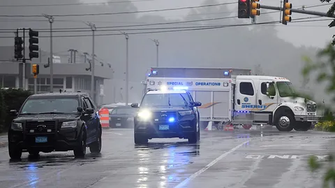 สถานการณ์คลี่คลาย ตร.สหรัฐฯ เผชิญหน้ากลุ่มมือปืน 9 ชั่วโมง จับกุม 11 คน