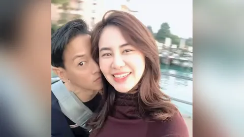 “ลูกสาว??”