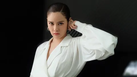 หญิง รฐา โพสต์คนนอนรอตรวจโควิด ประเทศเราถึงจุดนี้ได้ไง คิดถึงประชาชนบ้าง