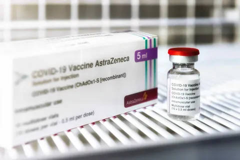 ผลข้างเคียงและวิธีเตรียมตัวฉีด "วัคซีนแอสตราเซเนกา (AstraZeneca)"