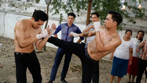 "เคลลี่" ท้า "โอม" เปิดศึกวางมวย "แคท-แพร" ตบอลหม่านกลางวัด ใน "เวราอาฆาต"