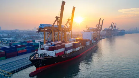 ดึงเรือสินค้าทั่วโลกวิ่งผ่านไทย เคาะ “แลนด์บริจด์” ระหว่างท่าเรือชุมพร-ระนอง